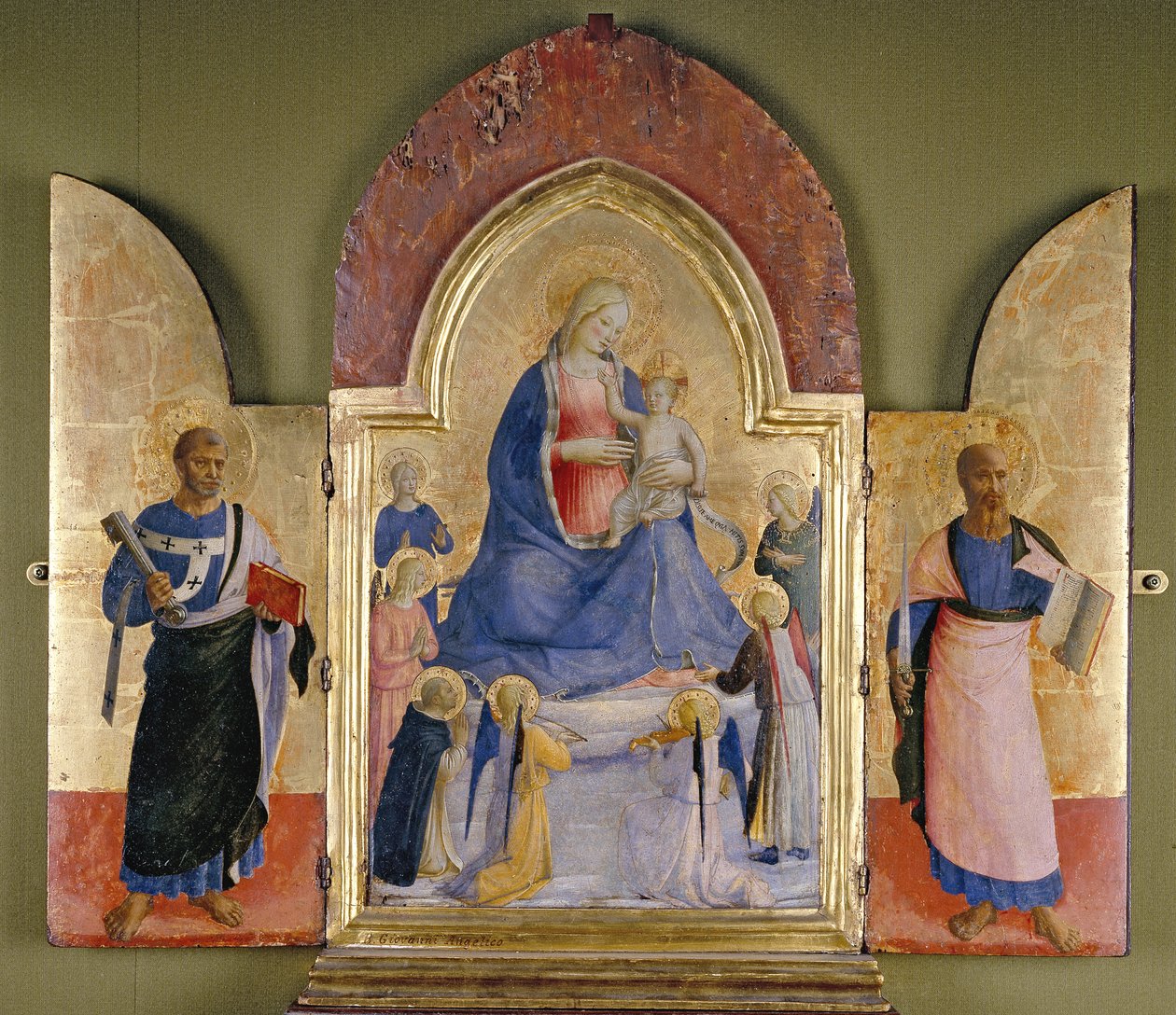 Panna a dítě s anděly a dominikánskými svatými, sv. Petr (vlevo) a svatý Pavel (vpravo) (tempera a zlacení na panelu) od Fra Angelico