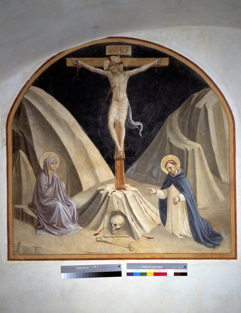 Ukřižování s Pannou Marií a svatým Dominikem. Nápis "INRI" na kříži 1442 od Fra Angelico
