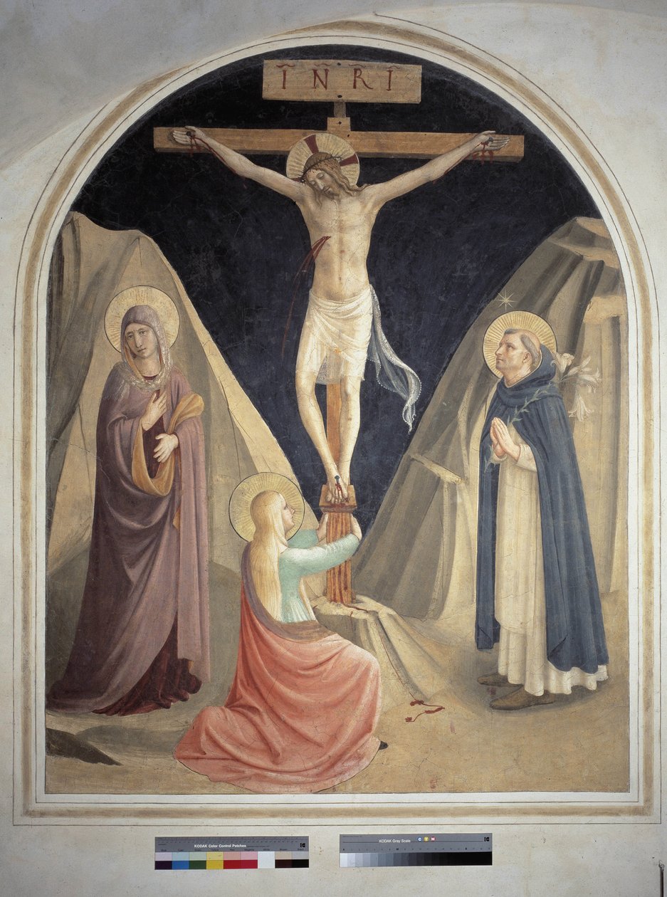 Ukřižování se svatým Dominikem, Pannou Marií a svatou Marií Magdalenou. Nápis "INRI"" na kříži. Freska od Guida di Pietra od Fra Angelico