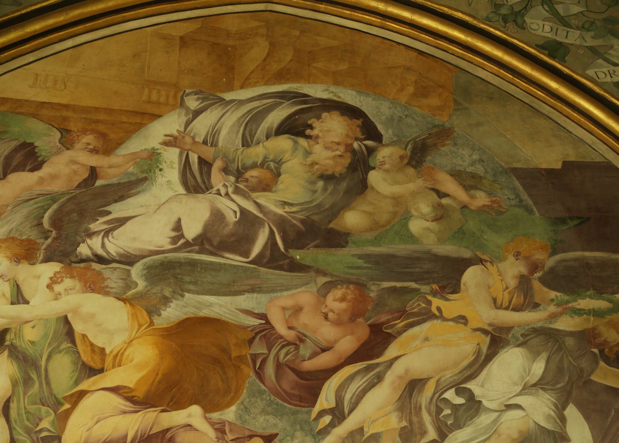 Západní stěna kaple Rayonnant opatství, detail nad Zvěstováním od Francesco Primaticcio