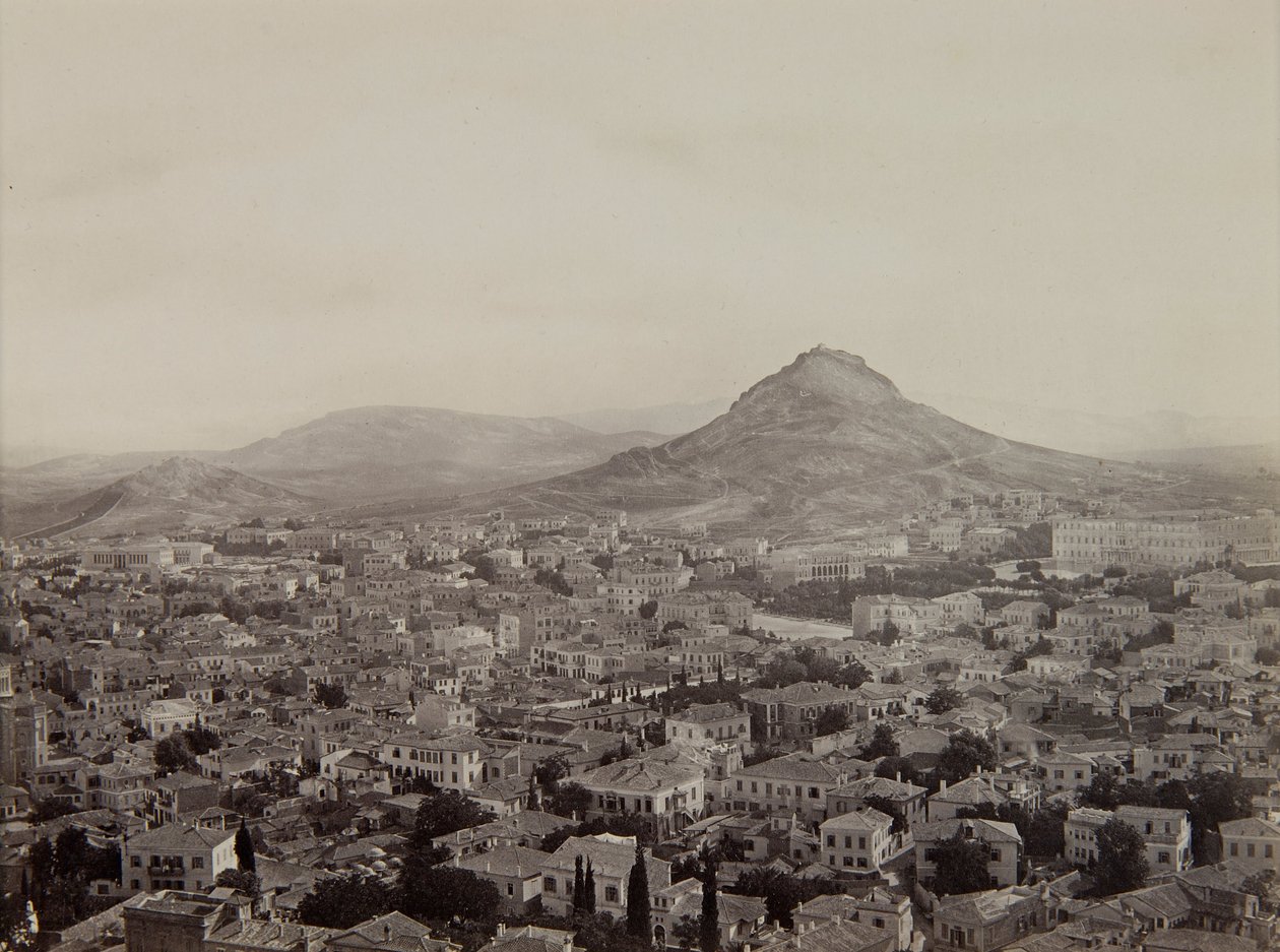 Pohled na Athény z Akropole s kopcem Lycabettus v pozadí od Francis Frith