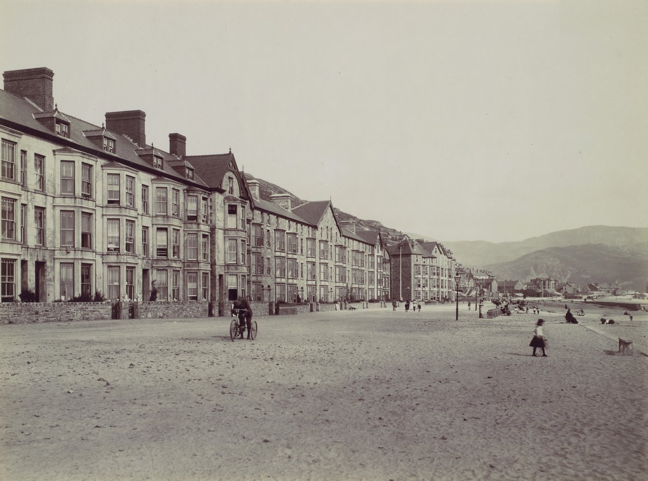 Barmouth. Mořská terasa a Esplanade, 70. léta 19. století. od Francis Bedford