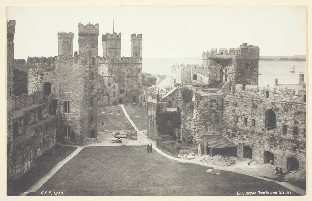 Carnarvon Castle and Straights od Francis Bedford