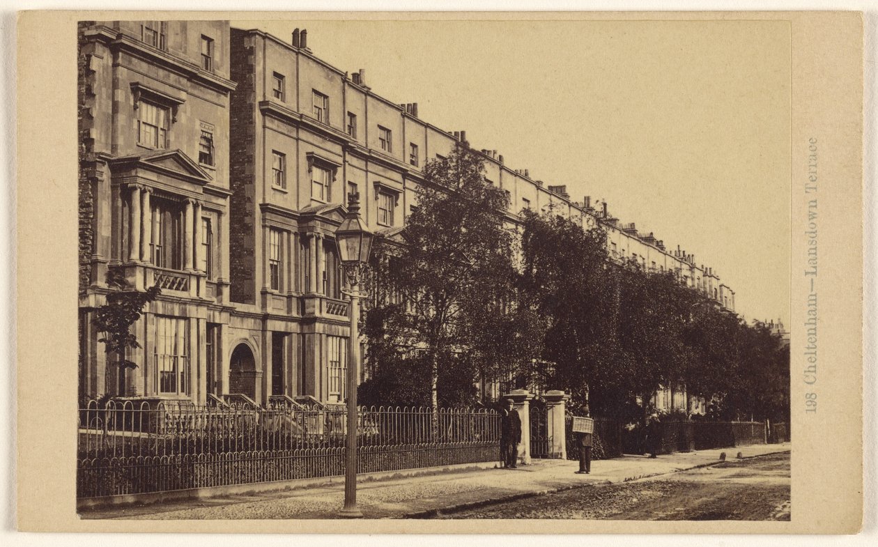 Cheltenham - Lansdown Terrace od Francis Bedford