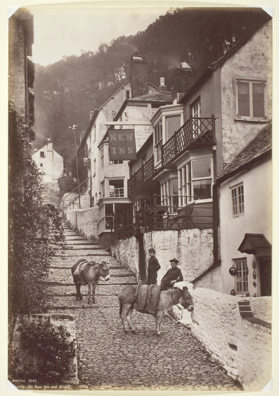 Clovelly, The New Inn and Street, 186094. od Francis Bedford