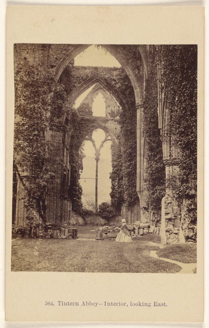 Opatství Tintern - interiér, pohled na východ od Francis Bedford