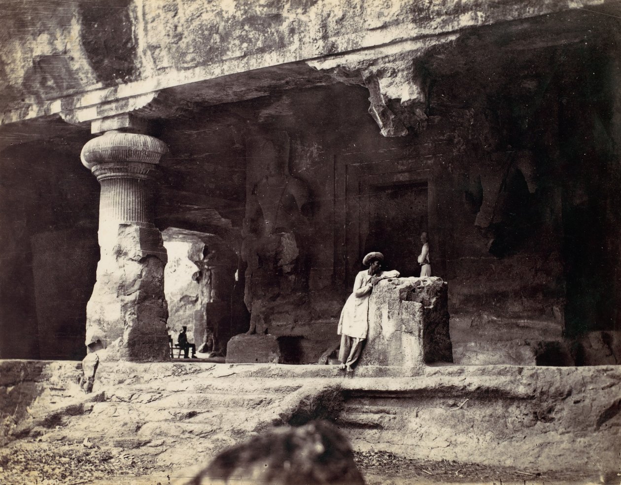 Elephanta z Water Cave, Combe Martin Bay, Watermouth, 70. léta 19. století. od Francis Frith