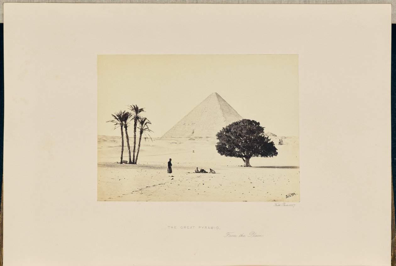 Velká pyramida, pohled z roviny od Francis Frith