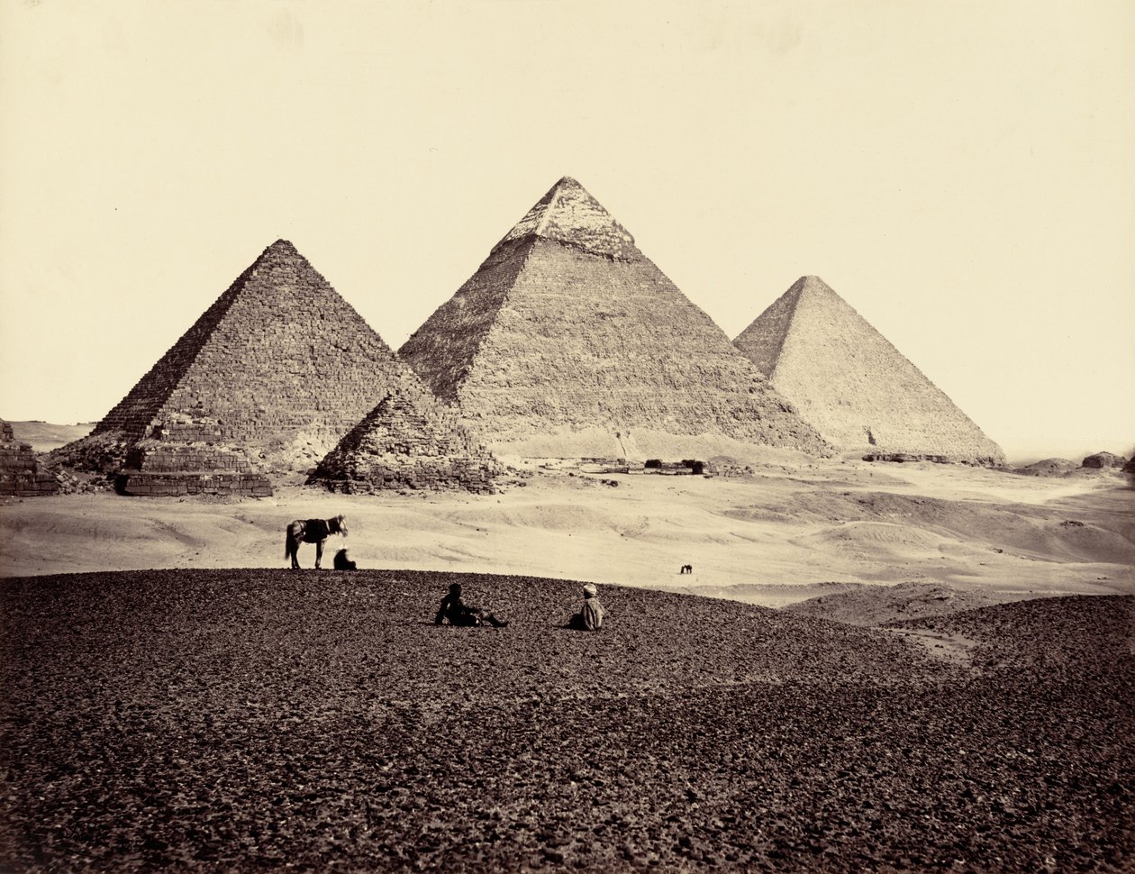 Pyramidy v El-Geezeh, od jihozápadu, 1858 (foto) od Francis Frith