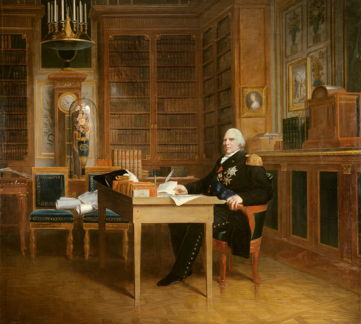 Portrét Ludvíka XVIII. (1755-1824) má svou kancelář v Tuileries a medituje nad obrazem Charty od Francoise Gerarda (1770-1837) po Marigny. 19. století. Ztlumit. 2,7x3,1m. - Portrét Ludvíka XVIII. (1755-1824) meditujícího nad Chartou sedícího u od Baron François Pascal Simon Gérard