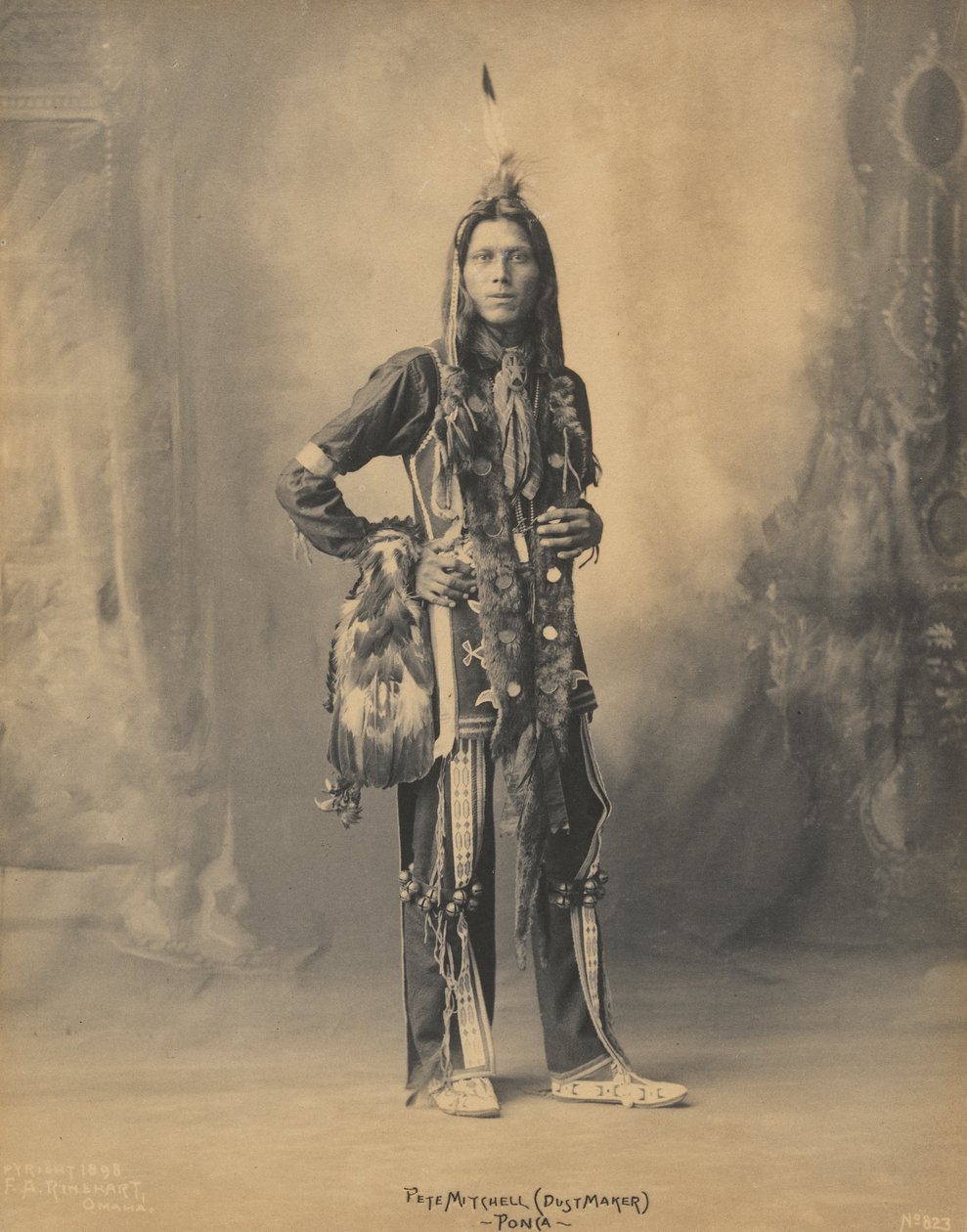 Pete Mitchell (DustMaker) -Ponca-, 1898 (platinový palladium tisk) od Frank Albert Rinehart