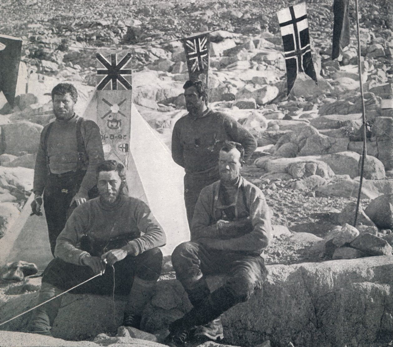 Druhá západní párty v Cape Geology na Štědrý den, 1911, 1913. od Frank Debenham