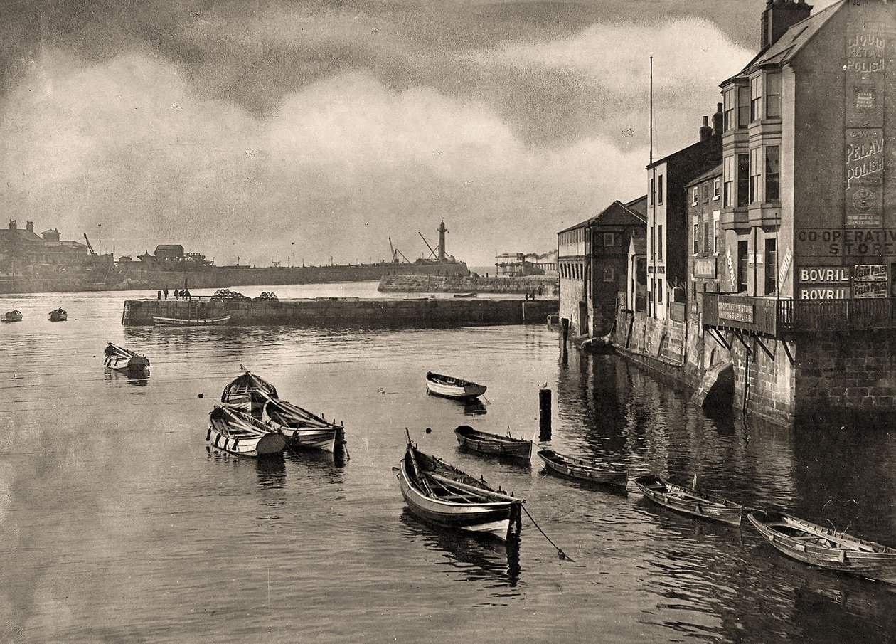 Pohled na přístav, Whitby, North Yorkshire, c1889 od Frank Meadow Sutcliffe