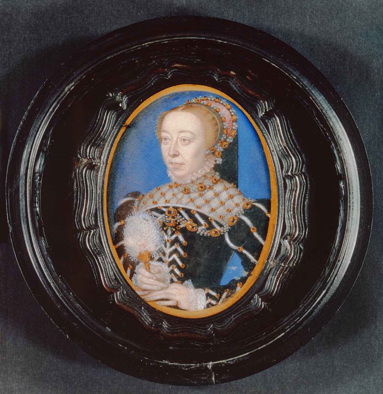 Miniatura Catherine de Medici, kolem 1555 (wc na pergamenu) od François Clouet