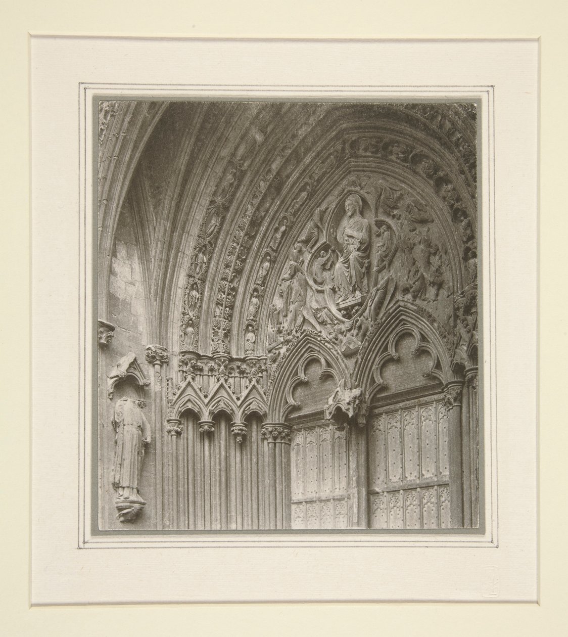 Lincolnská katedrála, South East Porch od Frederick Henry Evans