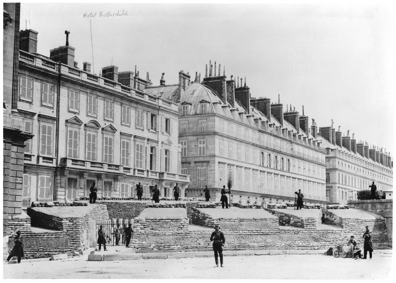 Barikáda během komuny Paříž v Rue de Rivoli, 1871 od French Photographer