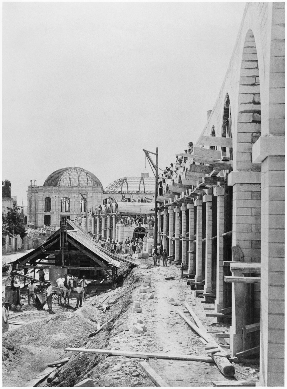 Stavba mostu viaduktu Auteuil poblíž stanice Auteuil, Paříž, kolem roku 1900 od French Photographer