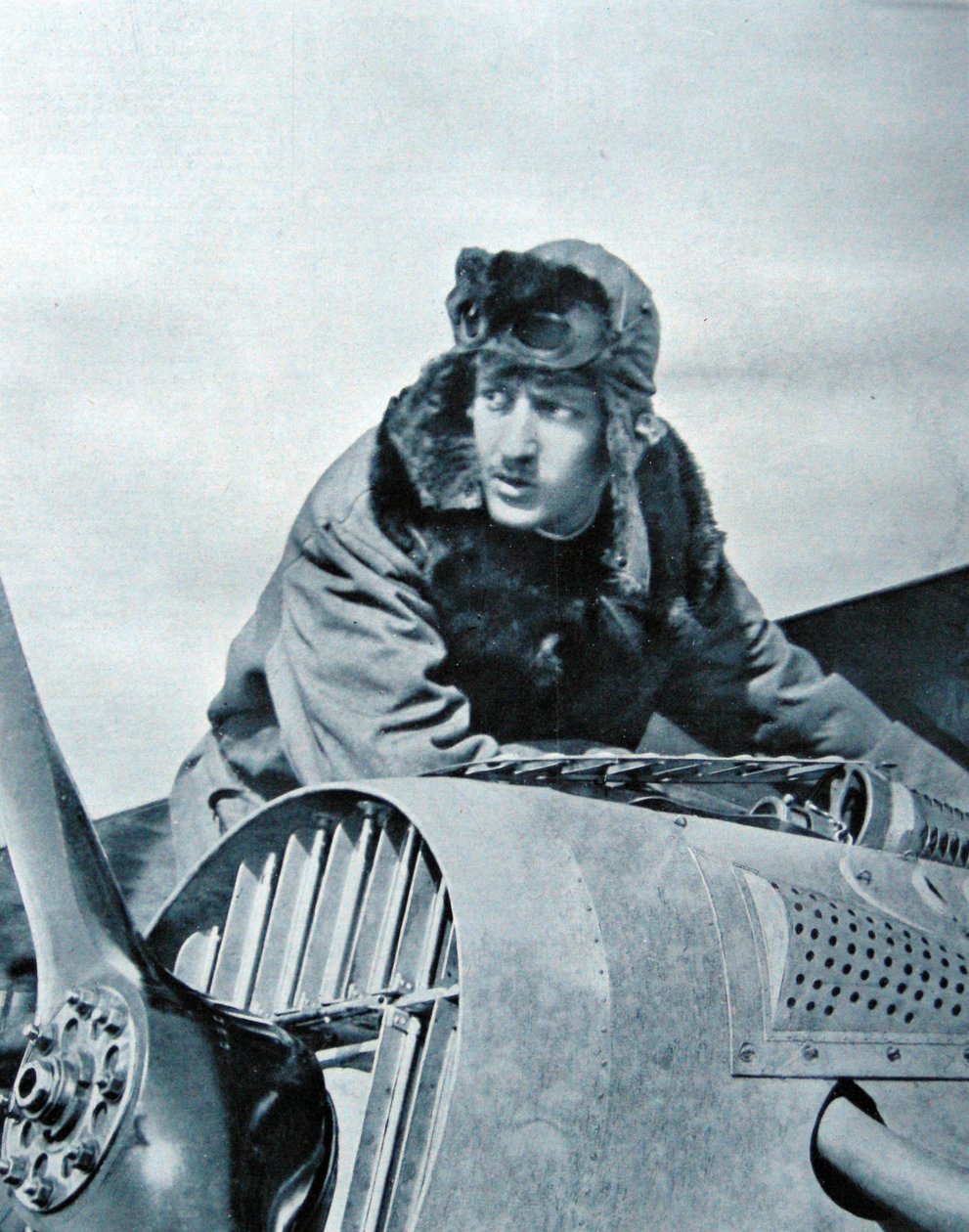 Guynemer dva dny před svou smrtí, září 1917 od French Photographer