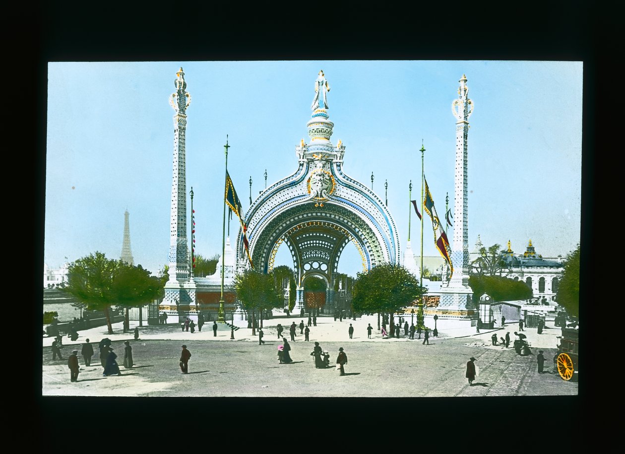 Pařížská expozice: Man Entrance Gate, Paříž, Francie, 1900 (skluzavka s lucernou) od French Photographer
