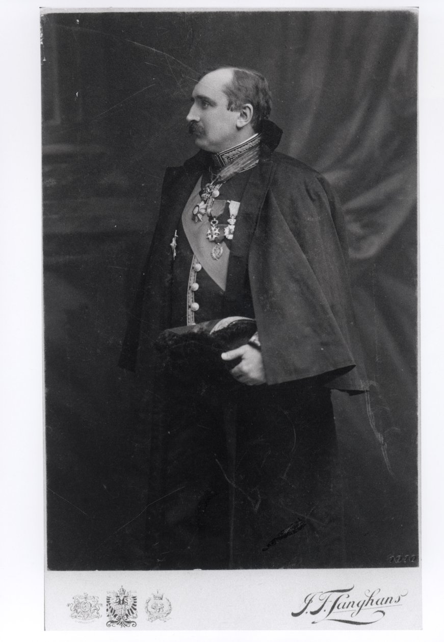 Paul Claudel (1868-1955) ve své velvyslanecké uniformě, Praha, cca 1910-11 od French Photographer