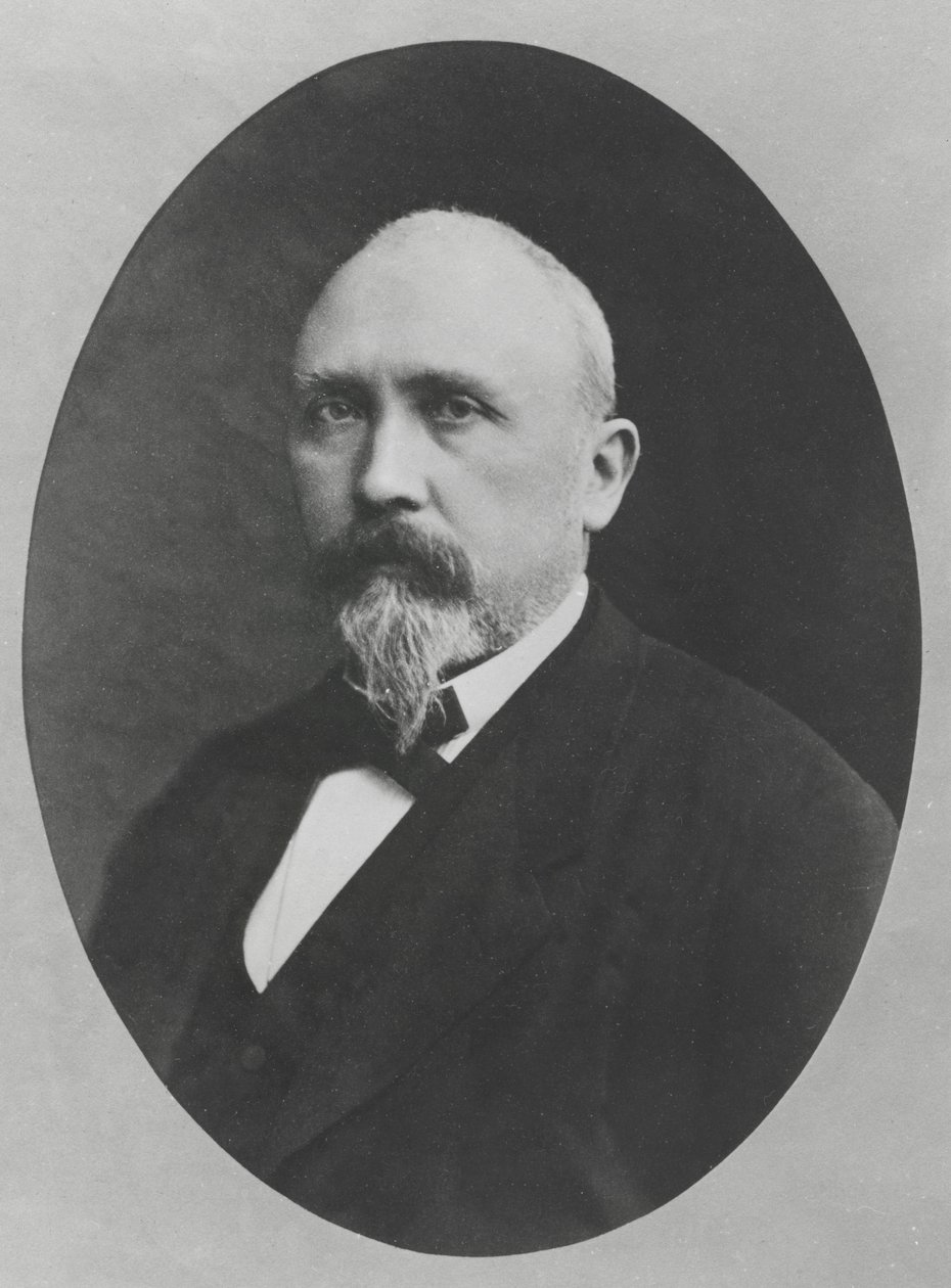 Portrét Paul-René Léon Ginain od French Photographer