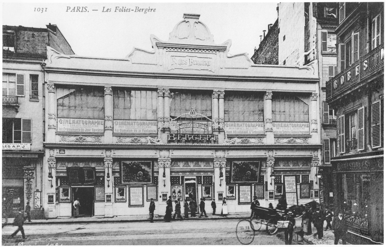 Pohlednice zobrazující Folies Bergere, rue Richer, Paříž, kolem roku 1900 od French Photographer