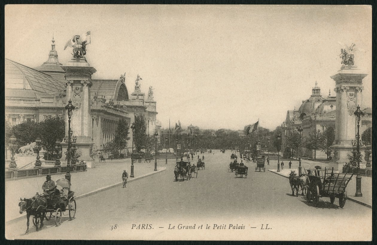 Pohlednice zachycující Grand a Petit Palais, Paříž, kolem roku 1900 (fotolitografie) od French Photographer