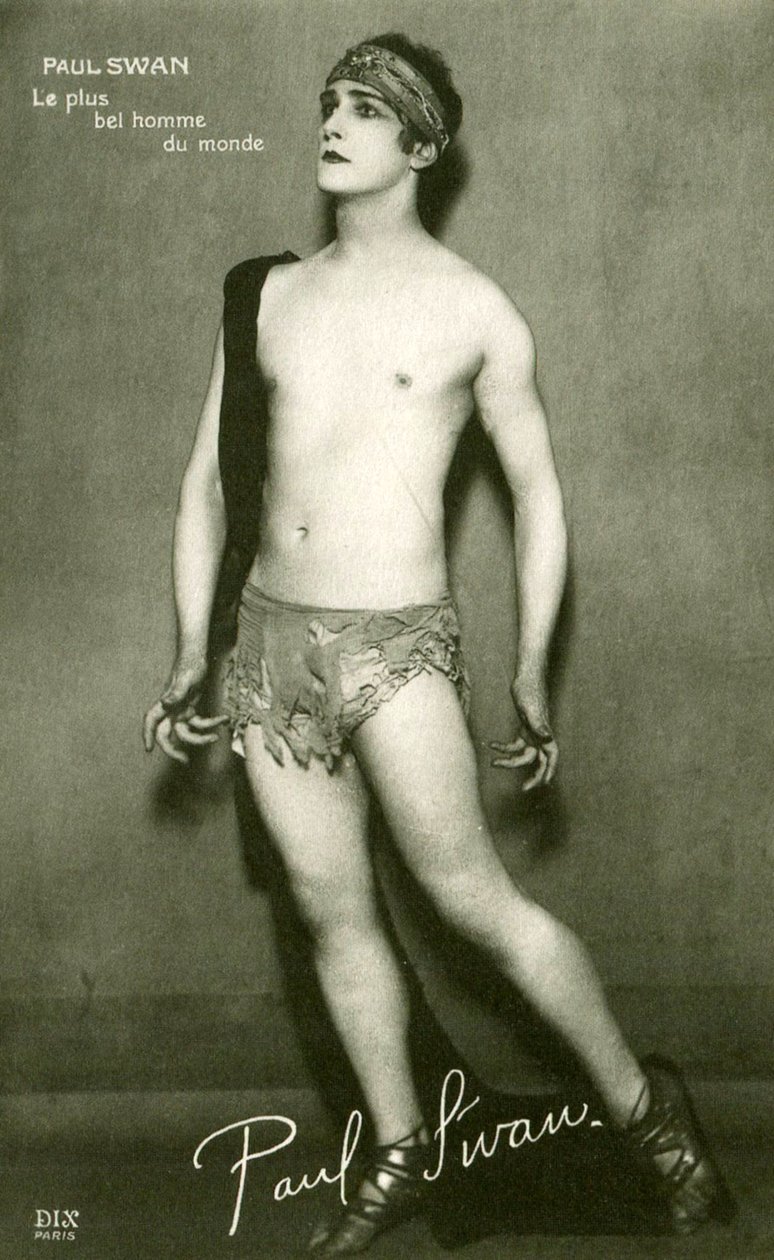 Pohlednice Paula Swana (1883–1972), nejkrásnějšího muže světa, kolem roku 1918 od French Photographer