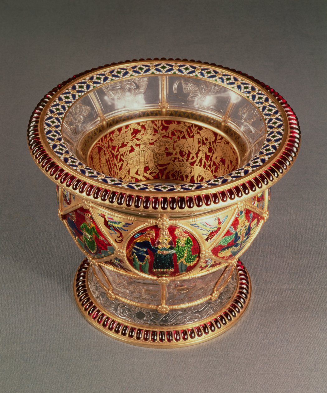 Krabice s plique-a-jour a cloisonne smaltováním, od Alexise Falize, Paříž, kolem roku 1870 (horský křišťál, zlato a smalt) od French School