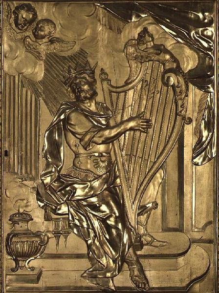 David hrající na harfu, detail z varhanní skříně v kapli (zlacené dřevo) od French School