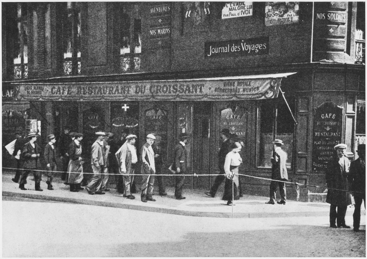 Cafe du Croissant, kde byl zavražděn Jean Jaures, rohová rue du Croissant rue Montmartre, 1914 od French Photographer