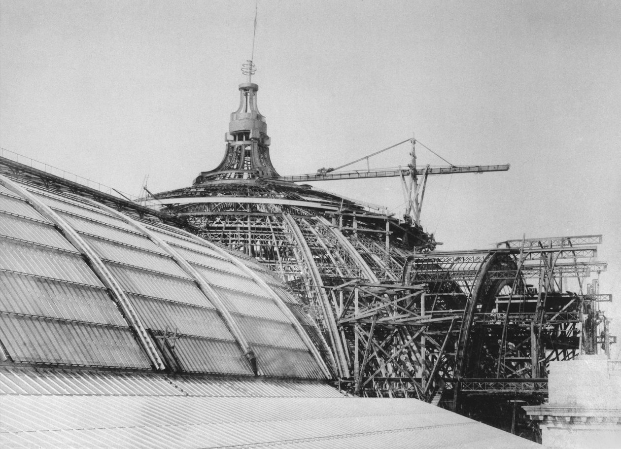 Stavba kupole Grand Palais pro výstavu Universelle z roku 1900 od French Photographer