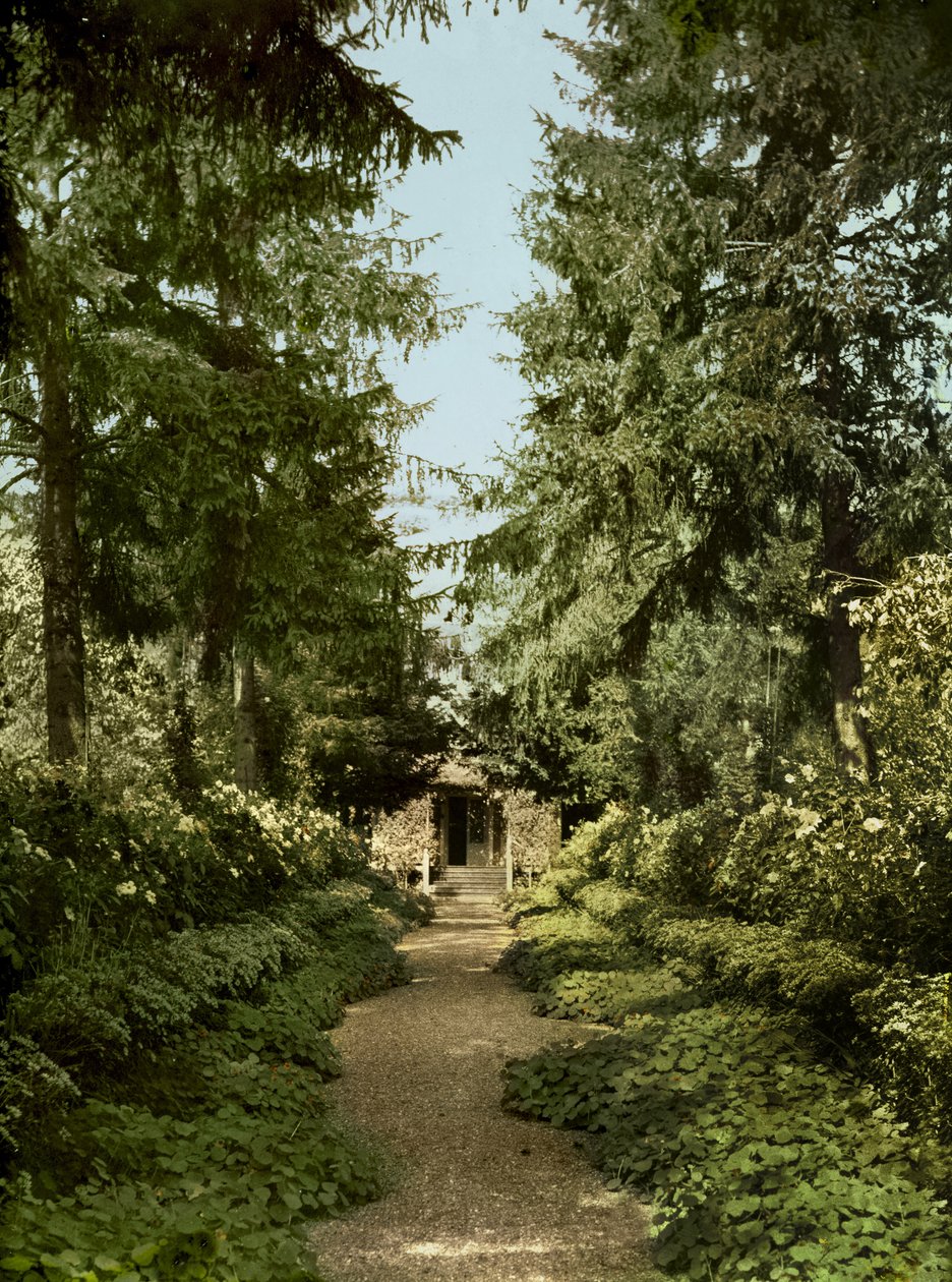 Zahradní cesta v zahradě Clauda Moneta, Giverny od French Photographer