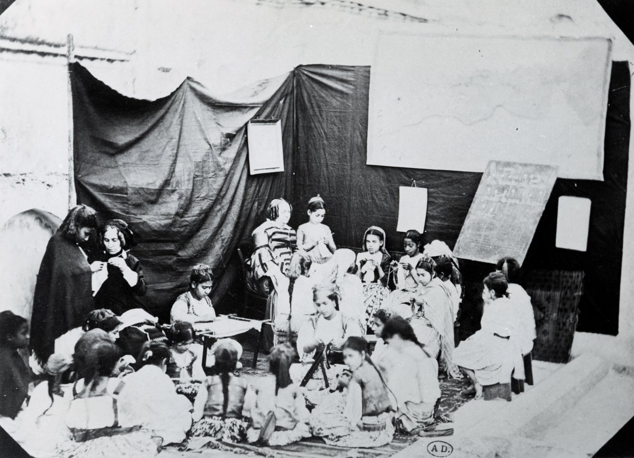 Dívčí škola v Alžírsku, 1860 od French Photographer