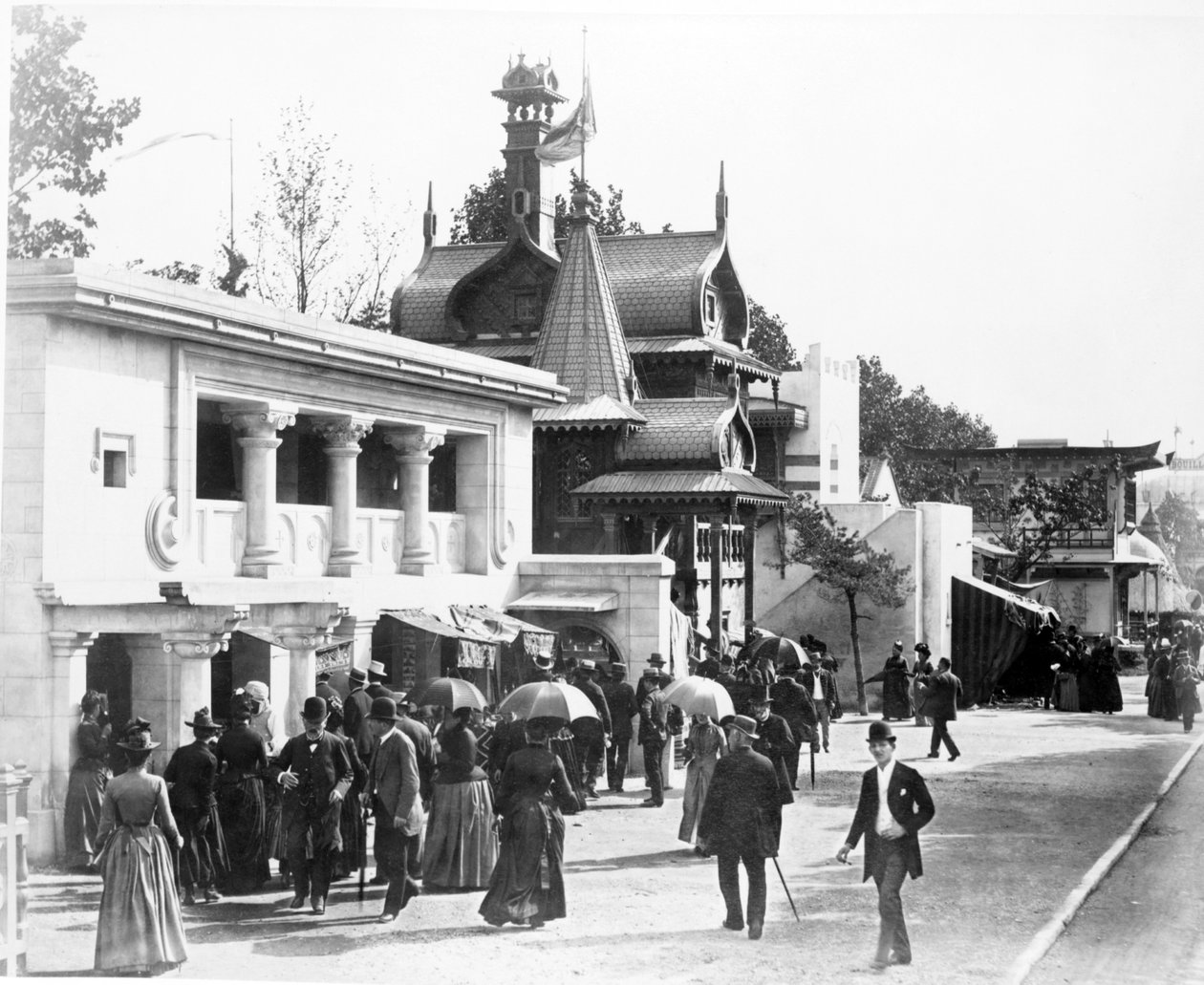 Dějiny bydlení, výstava v Paříži, 1889 od French Photographer