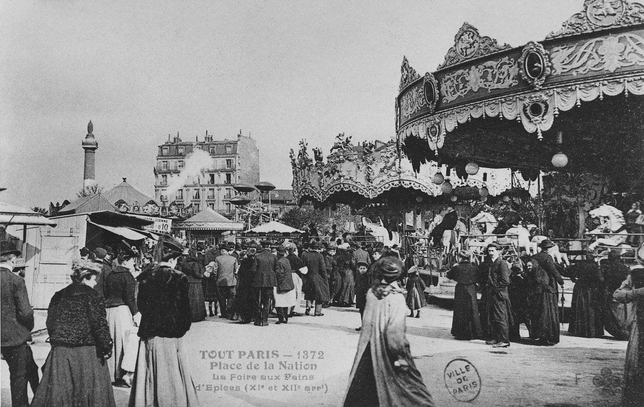 The Throne Fair, Place de la Nation, Paříž, kolem roku 1900 od French Photographer