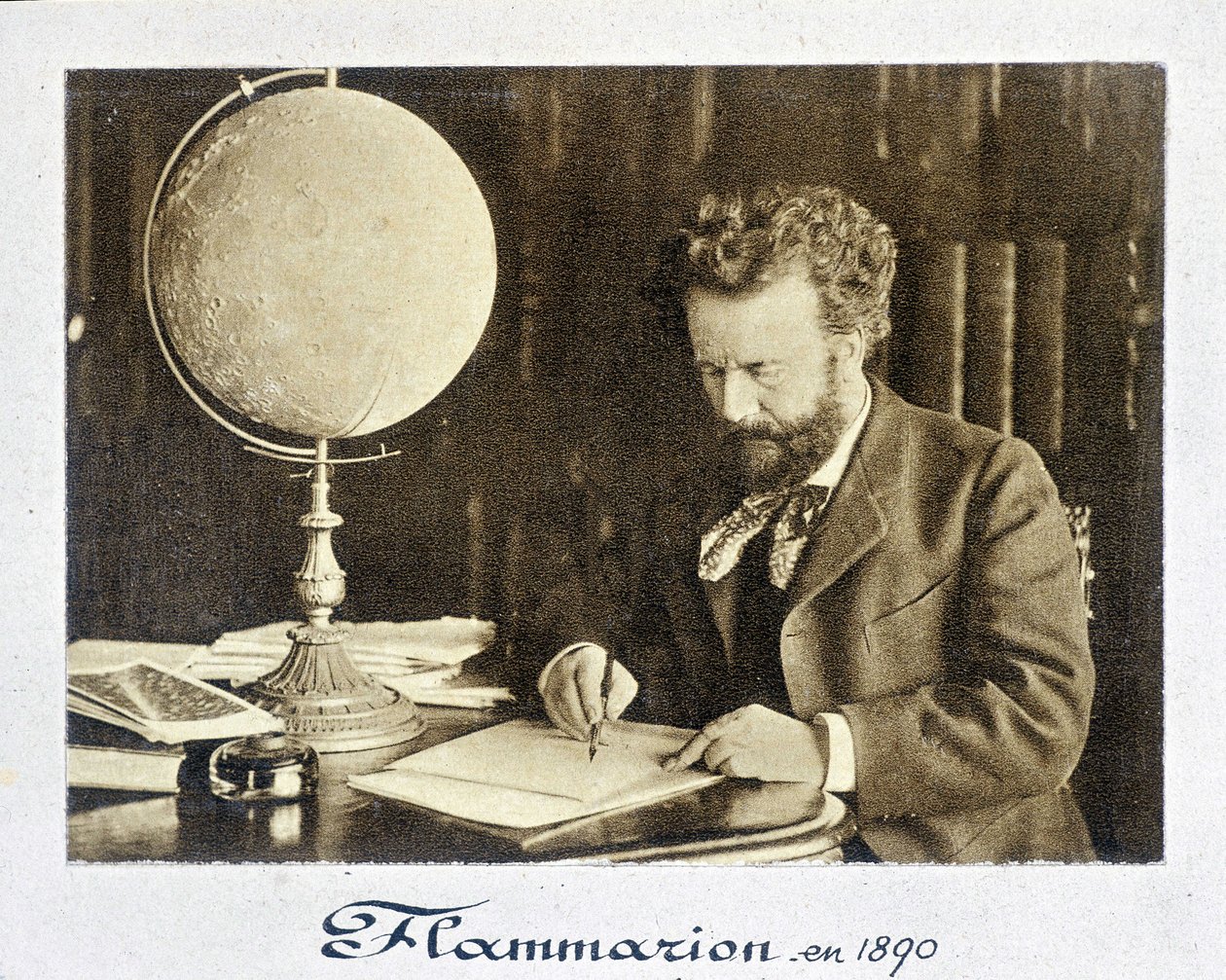 Portrét Camille Flammmarion (1842 - 1925), francouzského astronoma - fotografie od French Photographer