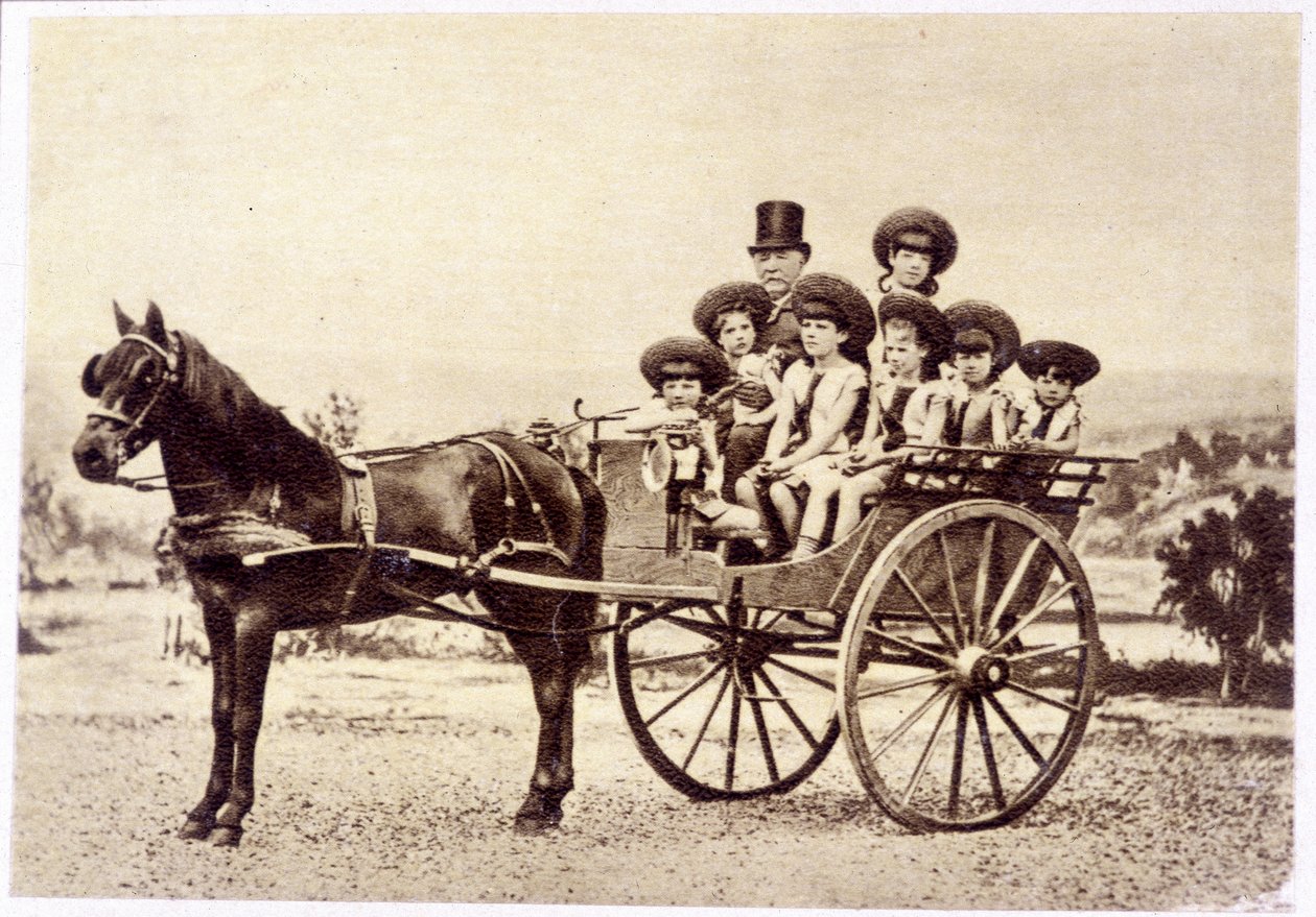 Portrét Ferdinanda de Lesseps (1805 - 1894) a jeho vnoučat od French Photographer