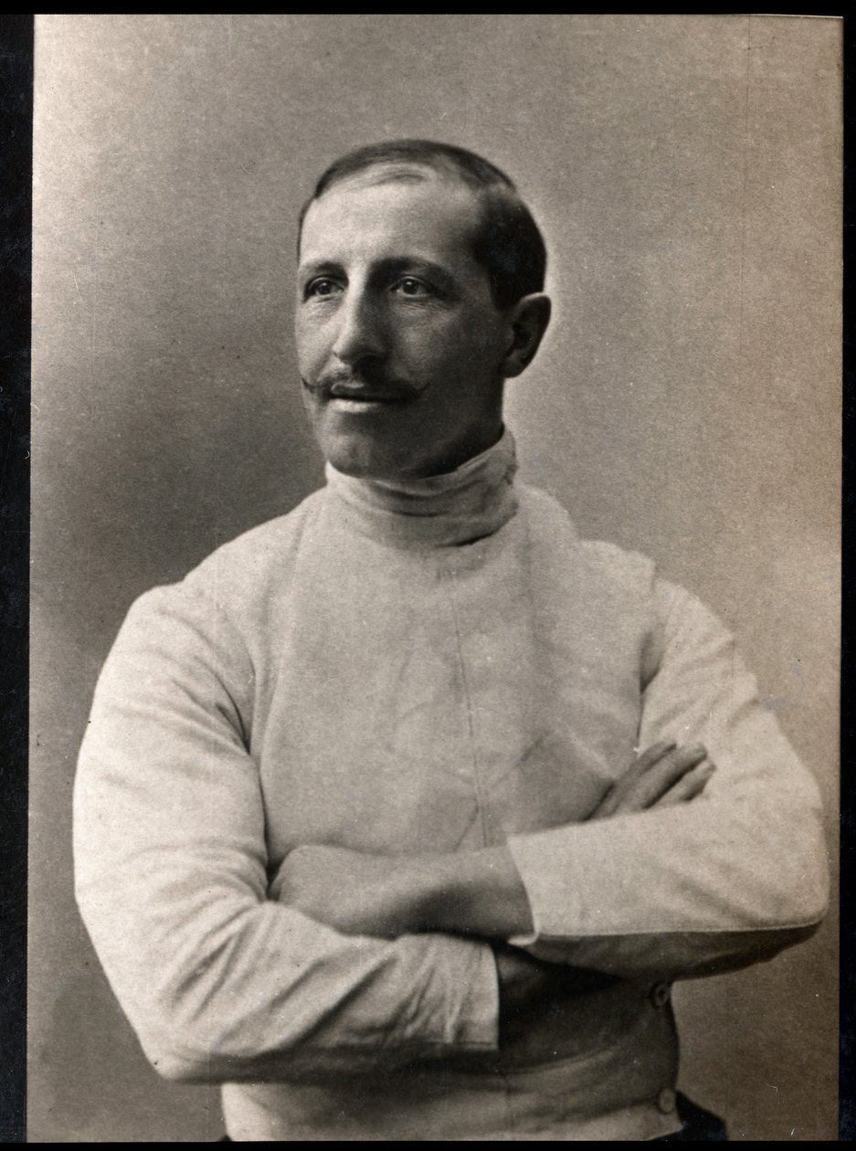 Portrét Giuseppe Piniho (nar. 1853), italského šermíře. od French Photographer