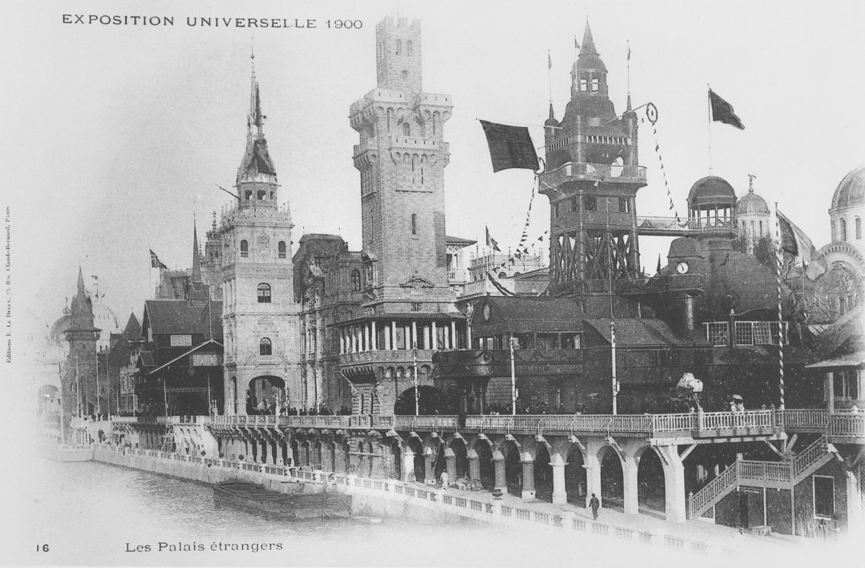 Pohlednice zobrazující zahraniční pavilony na Rue des Nations na výstavě Universelle z roku 1900 od French Photographer