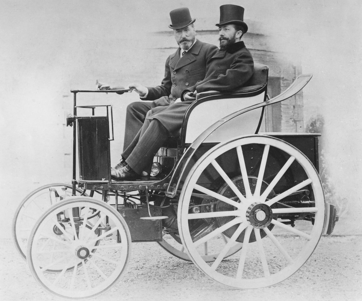Elektrické auto Jeantaud, 1896 od French Photographer