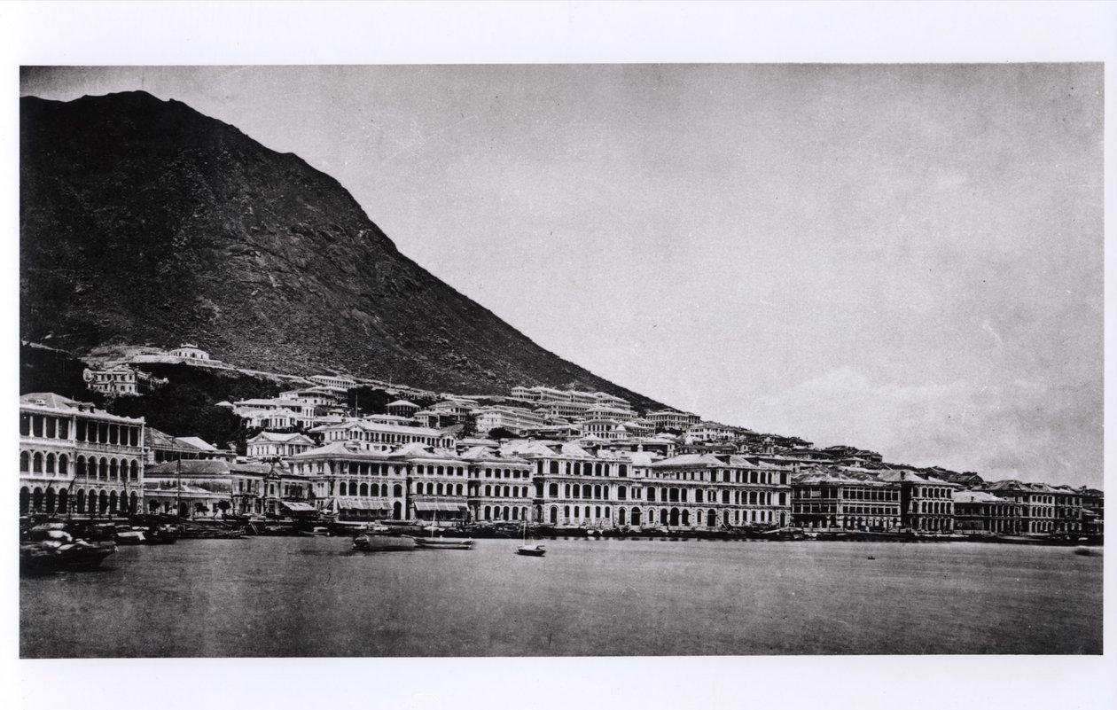 The Praya, Hong Kong, z Illustrations de la Chine et de ses Habitants od J. Thompsona, vydané v roce 1873 od French Photographer