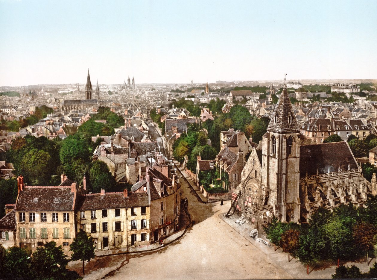 Pohled na Caen s opatstvím Saint Etienne v pozadí, 1890-1900 od French Photographer
