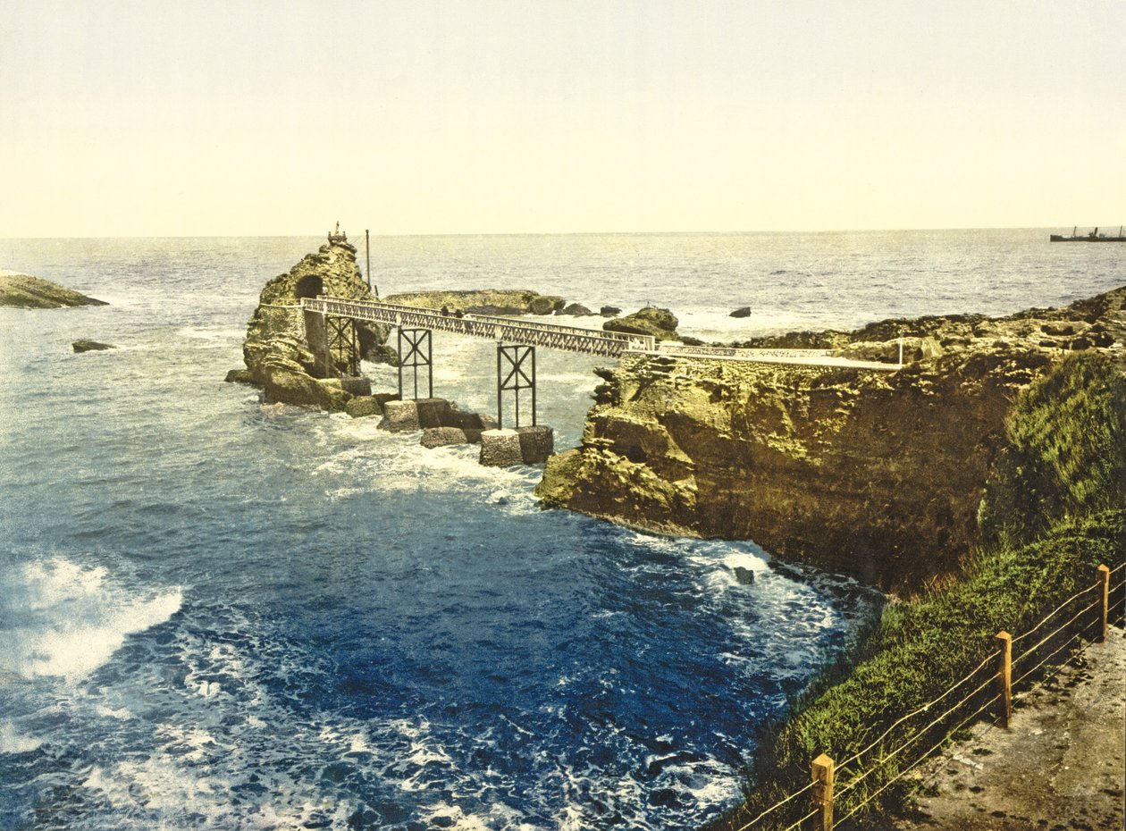 Pohled na Pannu ve skalách, Biarritz, 1890-1900 od French Photographer