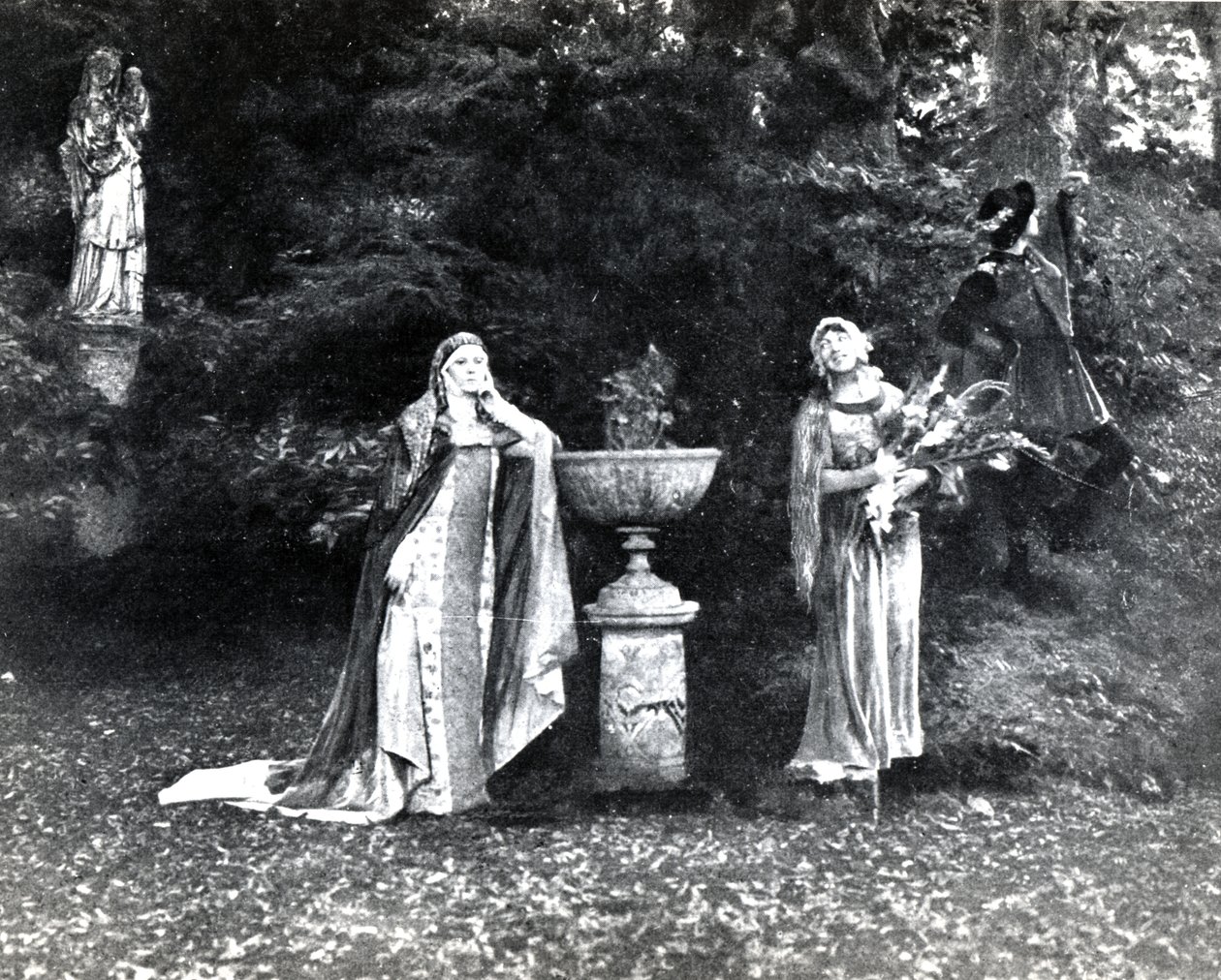 První dějství, scéna 3 Pelleas et Melisande od Debussyho, z fotografie první inscenace opery v Opeře-Comique v Paříži v dubnu 1902, ilustrace v časopise Theatre, červen 1902 (li od French School