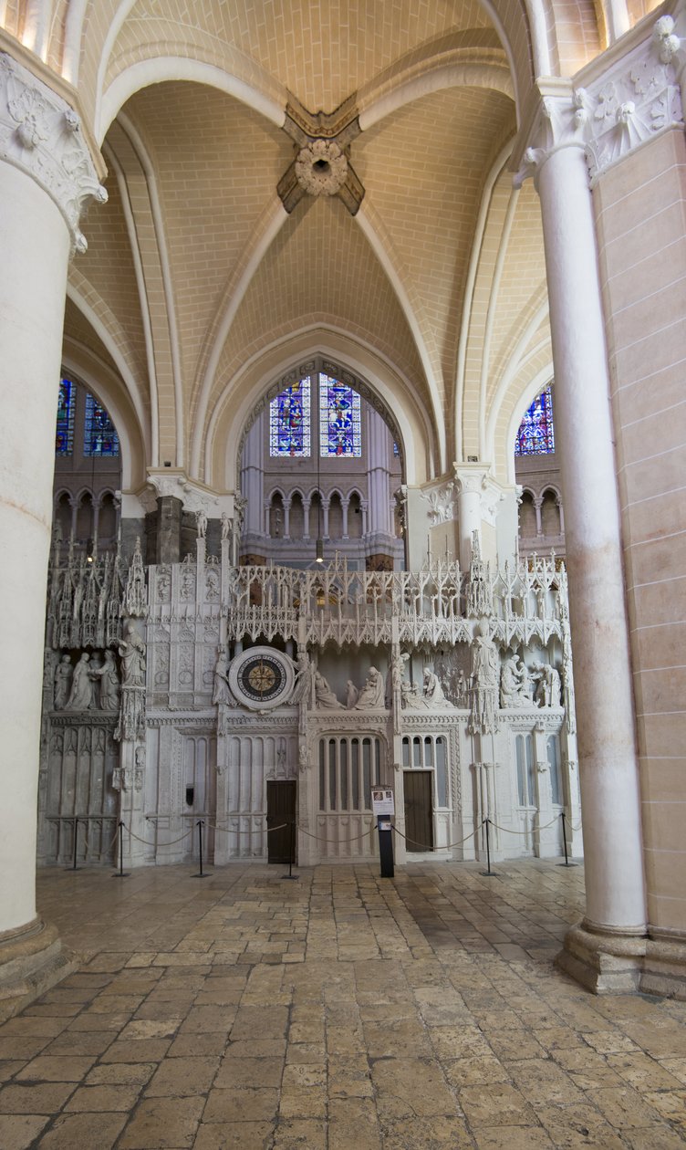 Orloj katedrály Chartres umístěný v chóru od French School