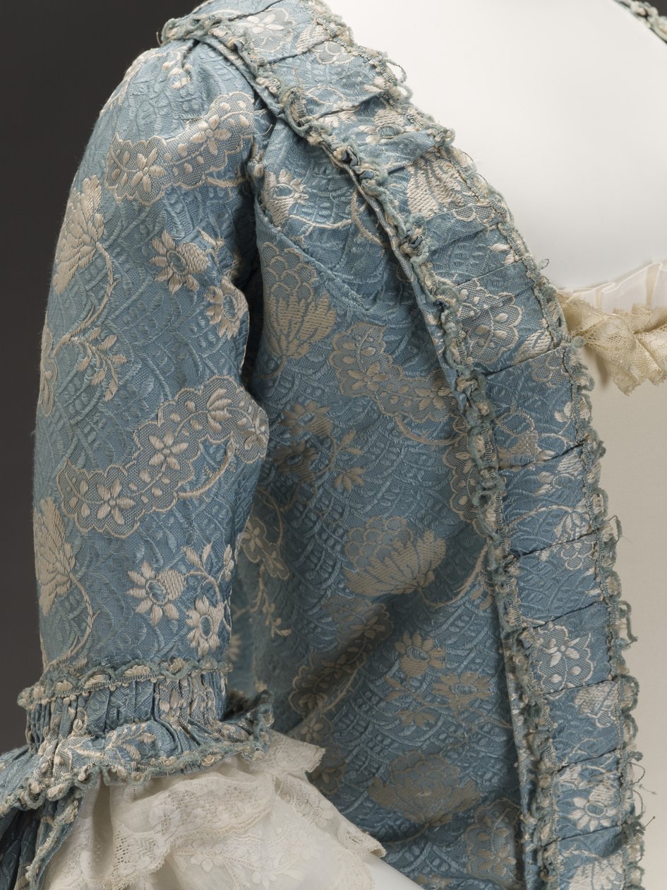 Modré šaty, cca 1760 (hedvábný brokát) od French School