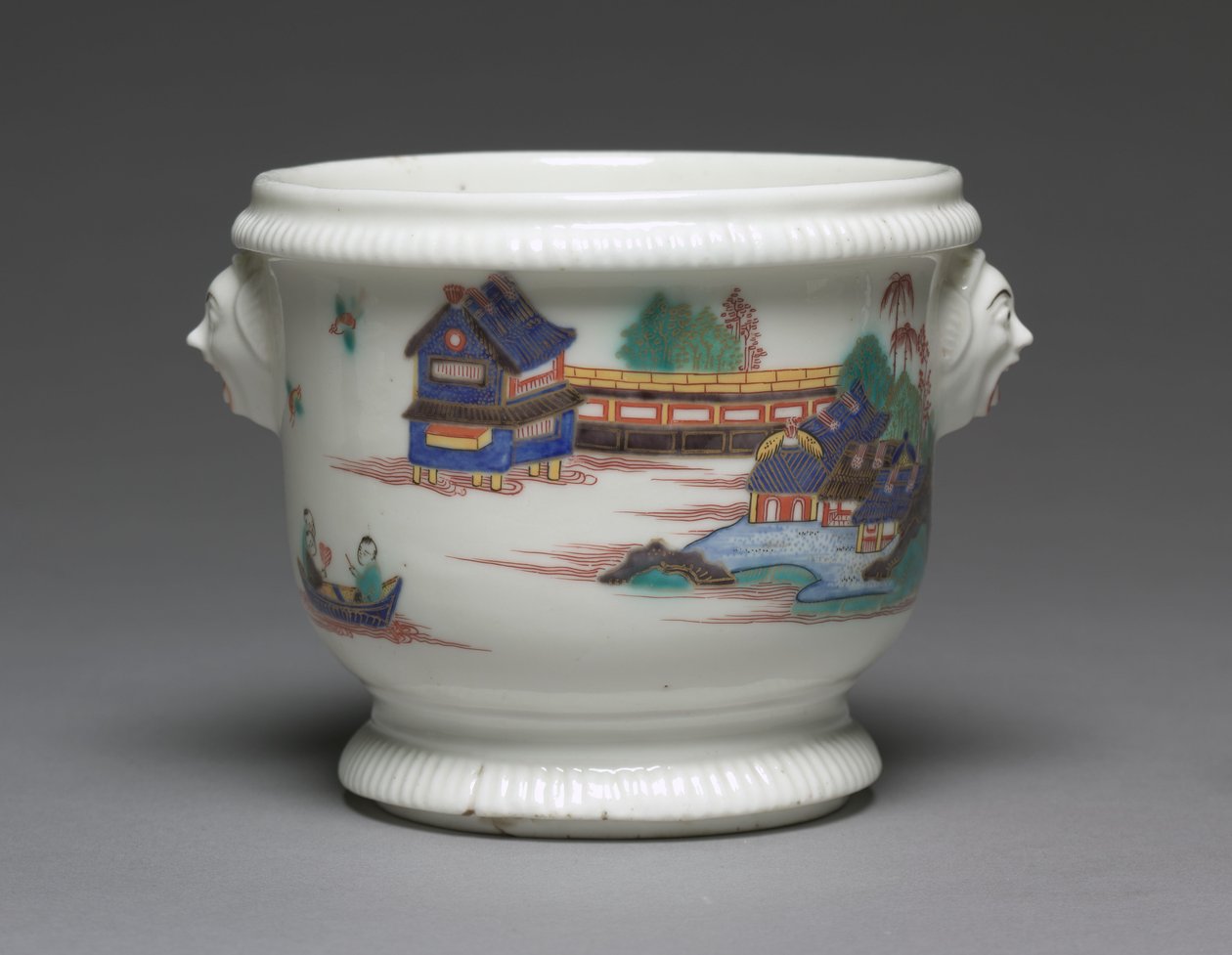 Bottle Cooler, vyrobený Saint Cloud Porcelain Factory, Francie, cca 1725-1735 od French School