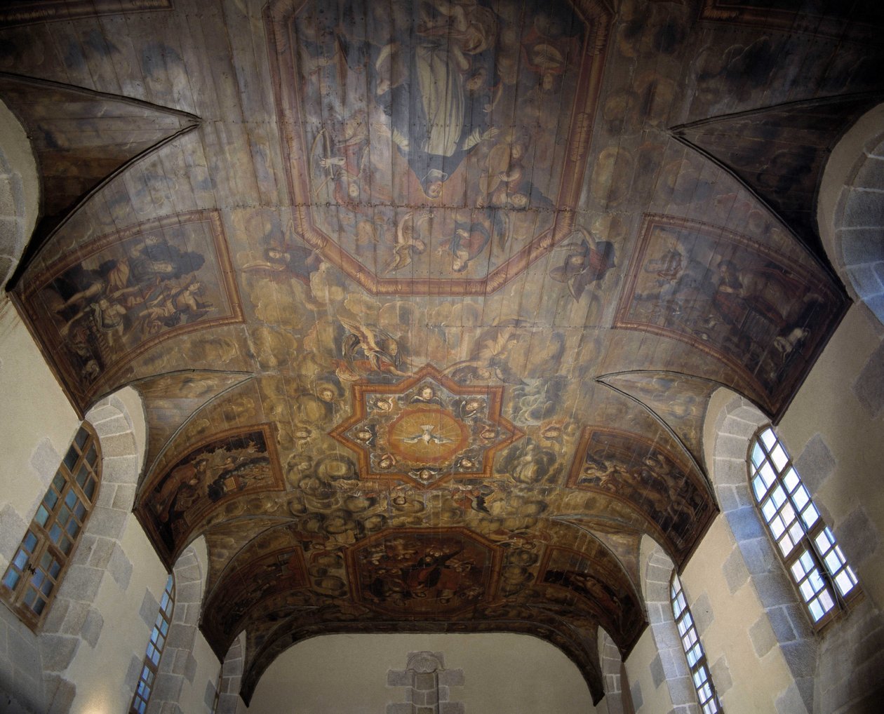 Strop bývalého dominikánského kláštera (nemocnice) (1664). malířství 17. století. Dinan, Cotes d