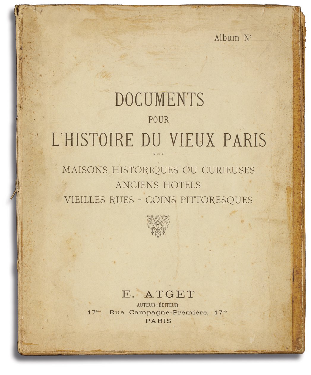 Obal alba "Documents for the History of Old Paris" od Eugene Atget, kolem roku 1910 od French School